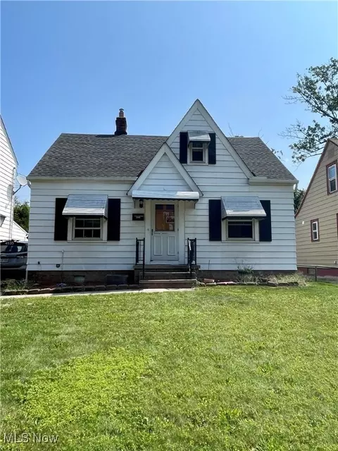 4533 W 174th St, Cleveland, OH 44135