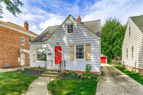 320 E 200th St, Euclid, OH 44119