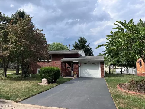 391 Main St SW, Brewster, OH 44613