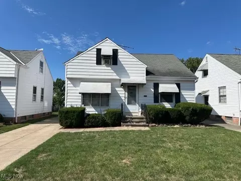 16011 Maplewood Ave, Maple Heights, OH 44137