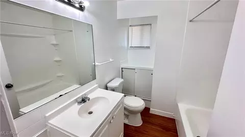 1300 E 276th St #1F, Euclid, OH 44132 photo 7