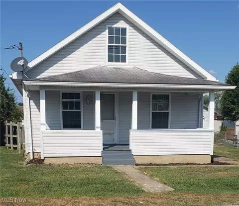 4807 4th Ave, Parkersburg, WV 26101