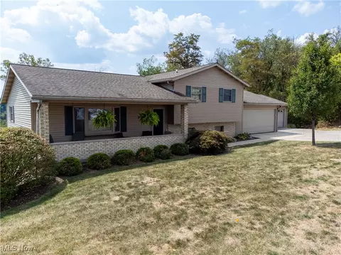 69421 Old Cadiz Rd, Bridgeport, OH 43912