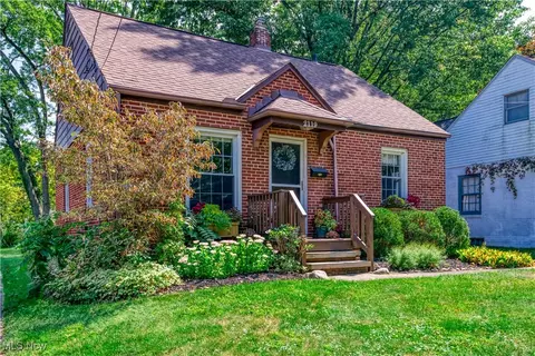 2119 7th St, Cuyahoga Falls, OH 44221