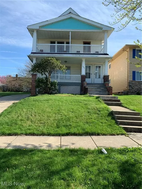 9806 Plymouth Ave, Cleveland, OH 44125