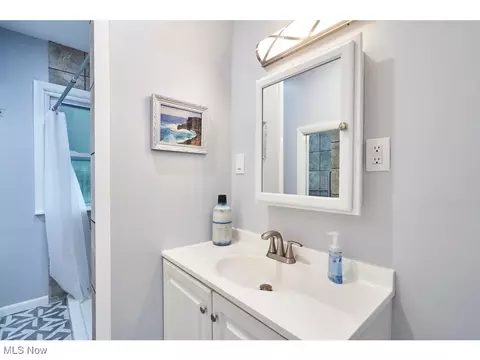 Bath - 7334 Cadle Ave, Mentor, OH 44060 photo 3 of 3