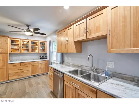 Kitchen - 7334 Cadle Ave, Mentor, OH 44060 photo 1 of 4