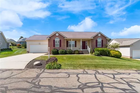 954 Cabot Dr, Canal Fulton, OH 44614