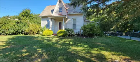 2612 W South Range Rd, Columbiana, OH 44408