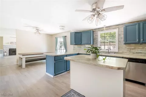 2424 Deerfield Dr, Ashtabula, OH 44004 photo 7