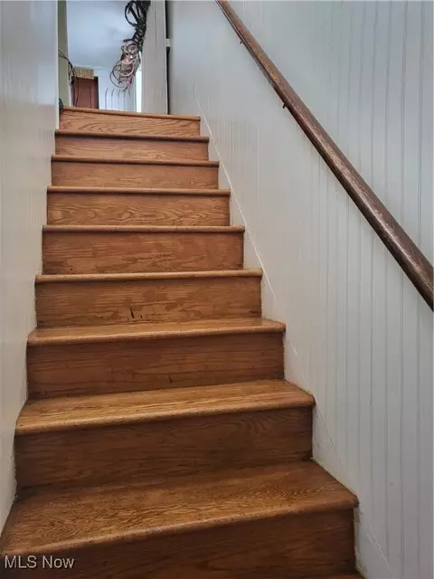 Entry Way - 206 Main St, Dresden, OH 43821 photo 1 of 1