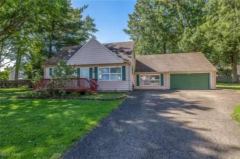 2150 Liberty St, Cuyahoga Falls, OH 44221
