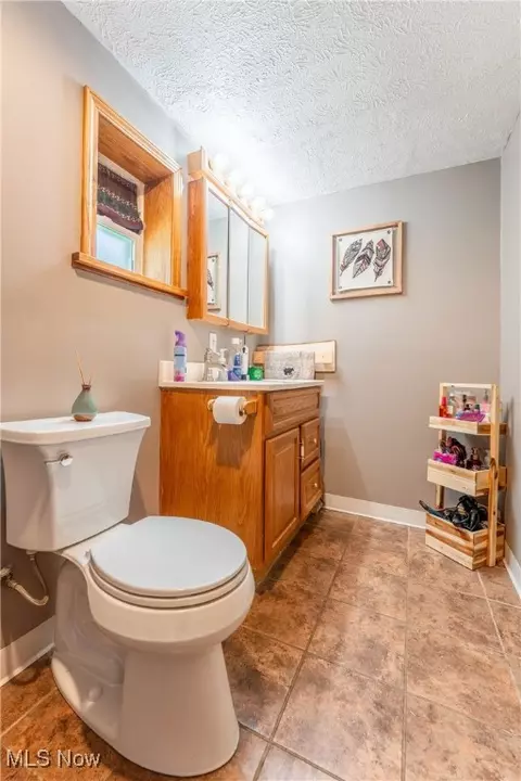 Bath - 41882 Blanche Ave, Elyria, OH 44035 photo 1 of 2
