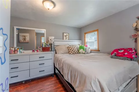 Bedroom - 41882 Blanche Ave, Elyria, OH 44035 photo 2 of 5