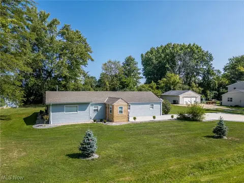 Exterior - 41882 Blanche Ave, Elyria, OH 44035 photo 1 of 4