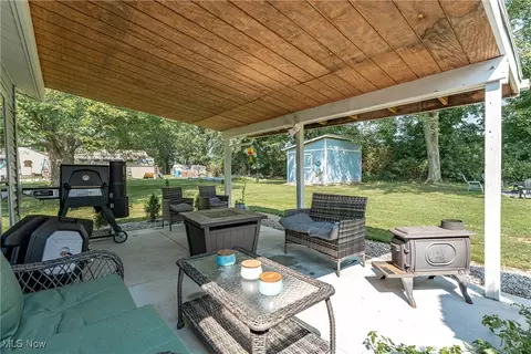 Exterior - 41882 Blanche Ave, Elyria, OH 44035 photo 2 of 4