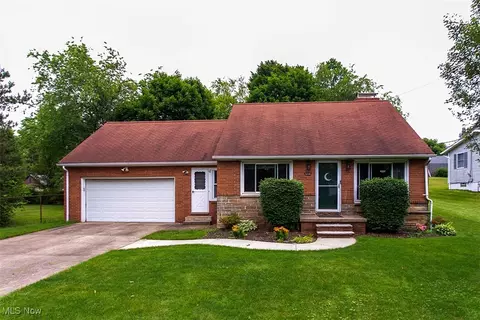 5250 Brunnerdale Ave NW, Canton, OH 44718