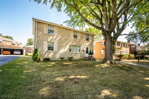 5111 Allen Dr, Boardman, OH 44512