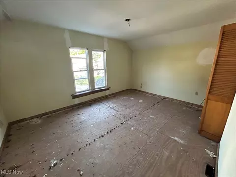 5230 Stark Ave, Ashtabula, OH 44004 photo 9