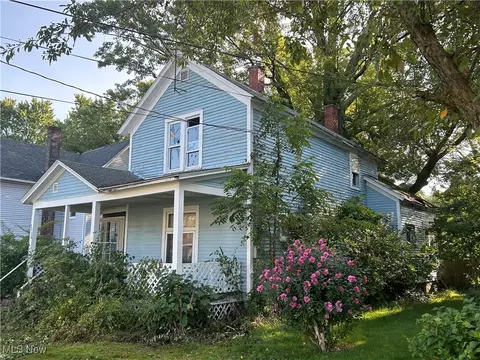 5230 Stark Ave, Ashtabula, OH 44004 photo 2