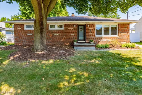 431 Stanley Rd, Akron, OH 44312