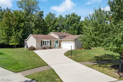 20419 Arlington Dr, Strongsville, OH 44149