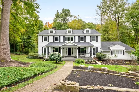 7315 Johnston Dr, Novelty, OH 44072
