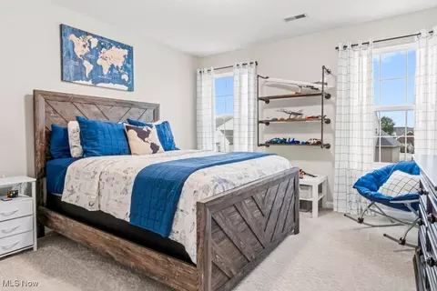 Bedroom - 3958 Randolph Dr, Lorain, OH 44053 photo 6 of 7