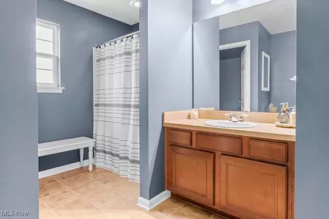 Entry Way - 3958 Randolph Dr, Lorain, OH 44053 photo 6 of 6