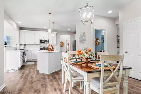 Dining - 3958 Randolph Dr, Lorain, OH 44053 photo 4 of 4