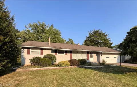 18183 Ash Dr, Strongsville, OH 44136