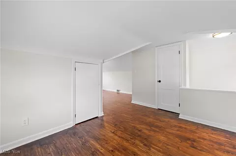 307 E 255th St, Euclid, OH 44132 photo 17