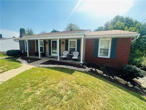 164 Tartan Dr, Follansbee, WV 26037