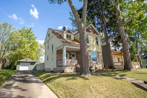 131 Gilbert Ave, Niles, OH 44446