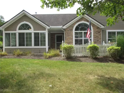 123 Shaw Dr, Kent, OH 44240
