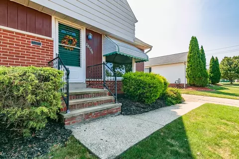 28746 Hazel Ave, Wickliffe, OH 44092 photo 41