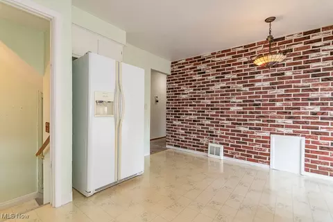 28746 Hazel Ave, Wickliffe, OH 44092 photo 9