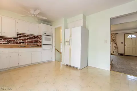 28746 Hazel Ave, Wickliffe, OH 44092 photo 8