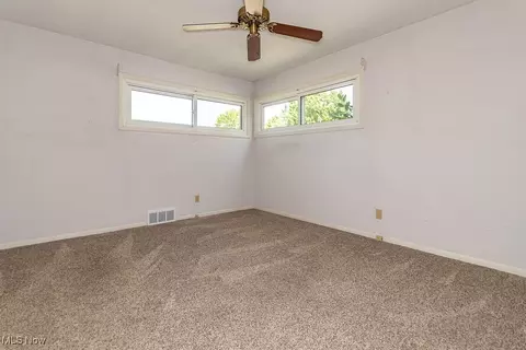 28746 Hazel Ave, Wickliffe, OH 44092 photo 17