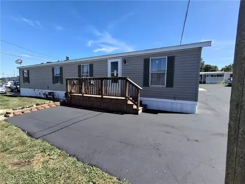 1420 E Main St #21, Bellevue, OH 44811