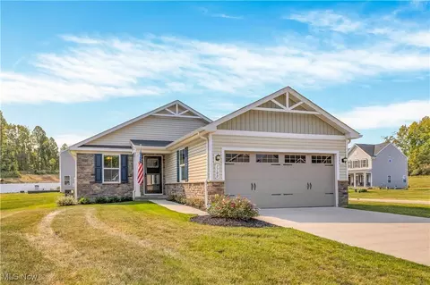 1700 Leslie Dr, Streetsboro, OH 44241