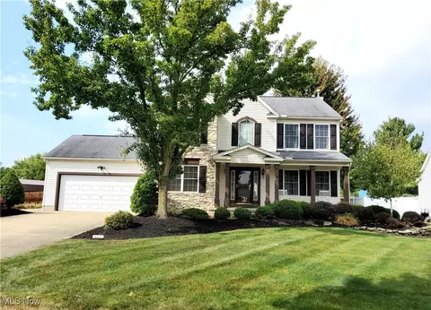 1185 Continental Dr, Medina, OH 44256