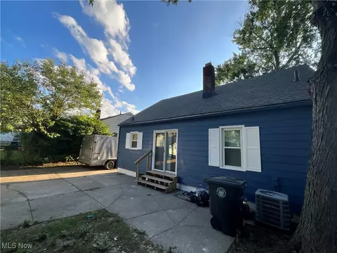 55 Stephens Rd, Akron, OH 44312 photo 3