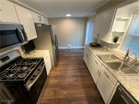 55 Stephens Rd, Akron, OH 44312 photo 6