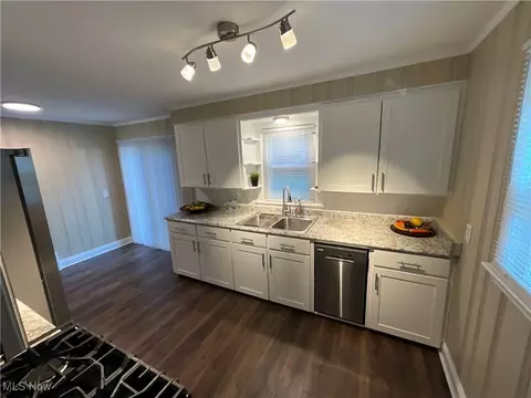 55 Stephens Rd, Akron, OH 44312 photo 8