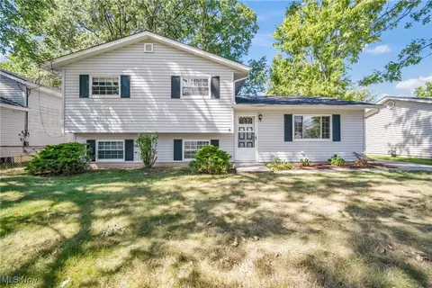 5870 Cornell Blvd, North Ridgeville, OH 44039