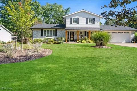 2164 Vixen St NW, North Canton, OH 44720