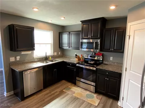 Kitchen - 500 Bailey Ct, Lagrange, OH 44050 photo 2 of 3