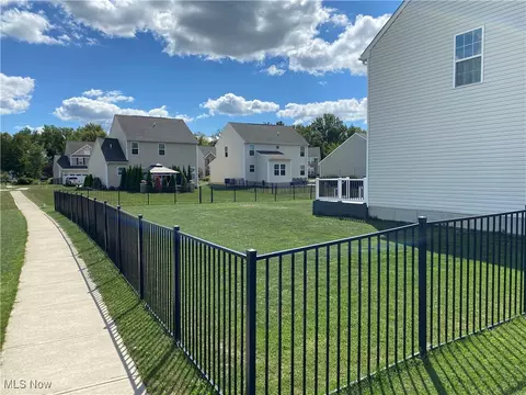 Exterior - 500 Bailey Ct, Lagrange, OH 44050 photo 3 of 7