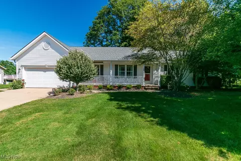 6803 Rockport Ln, Mentor, OH 44060